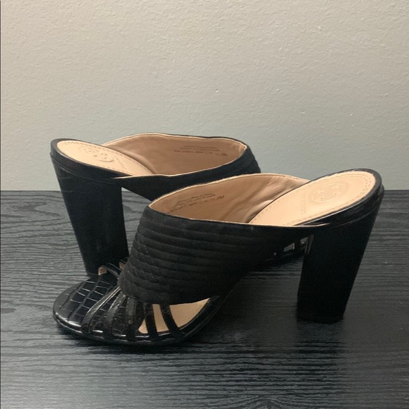 Tory Burch Woven Suede & Patent Leather Mules - Picture 4 of 12